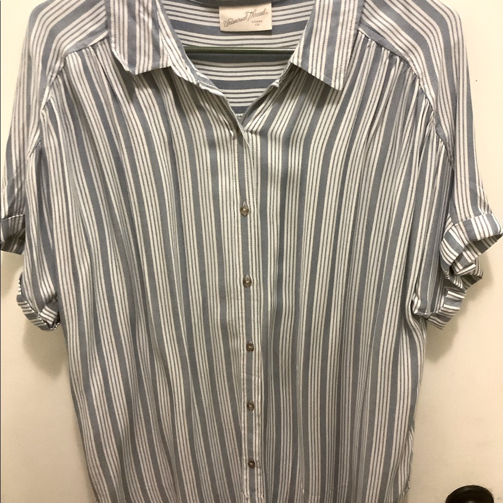 Universal Thread collared button down - Picture 2 of 3